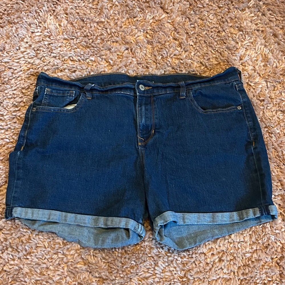 Old Navy Dark Denim Cuffed 5 Inch Inseam Shorts/ Size 16